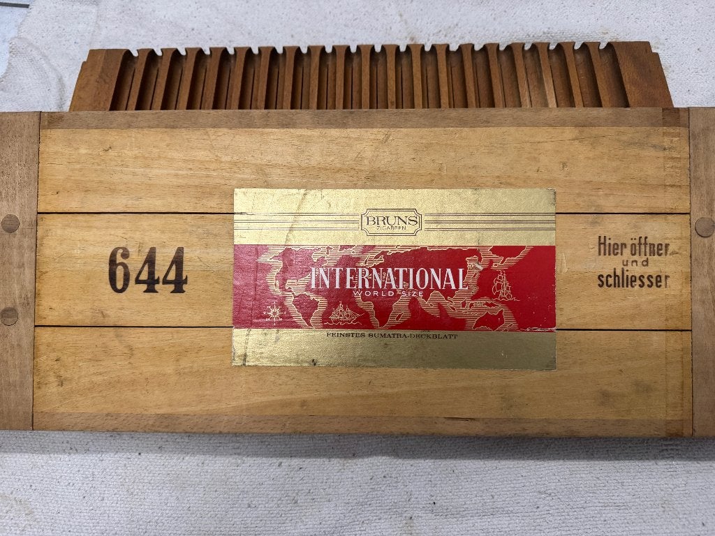 antieke Karl Hart Houten sigarenmal, Antiek en Kunst, Ophalen