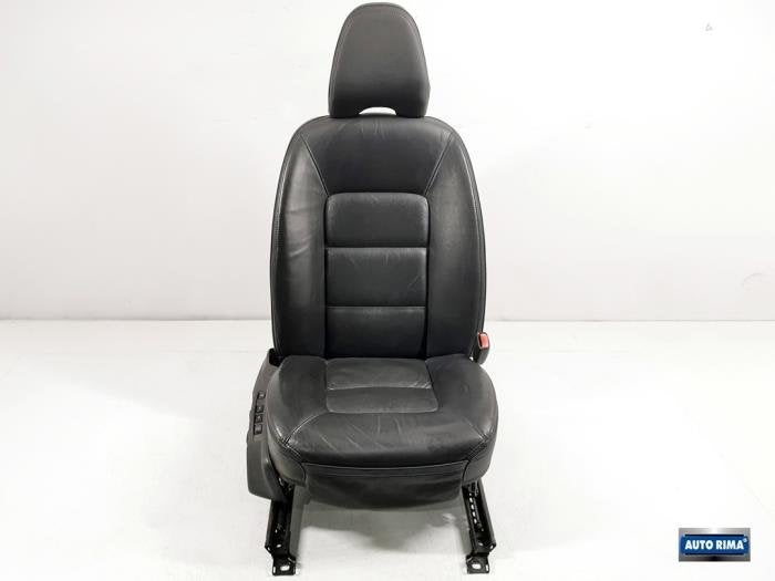 Siège droit d'un Volvo XC70, -, 3 mois de garantie, -, -