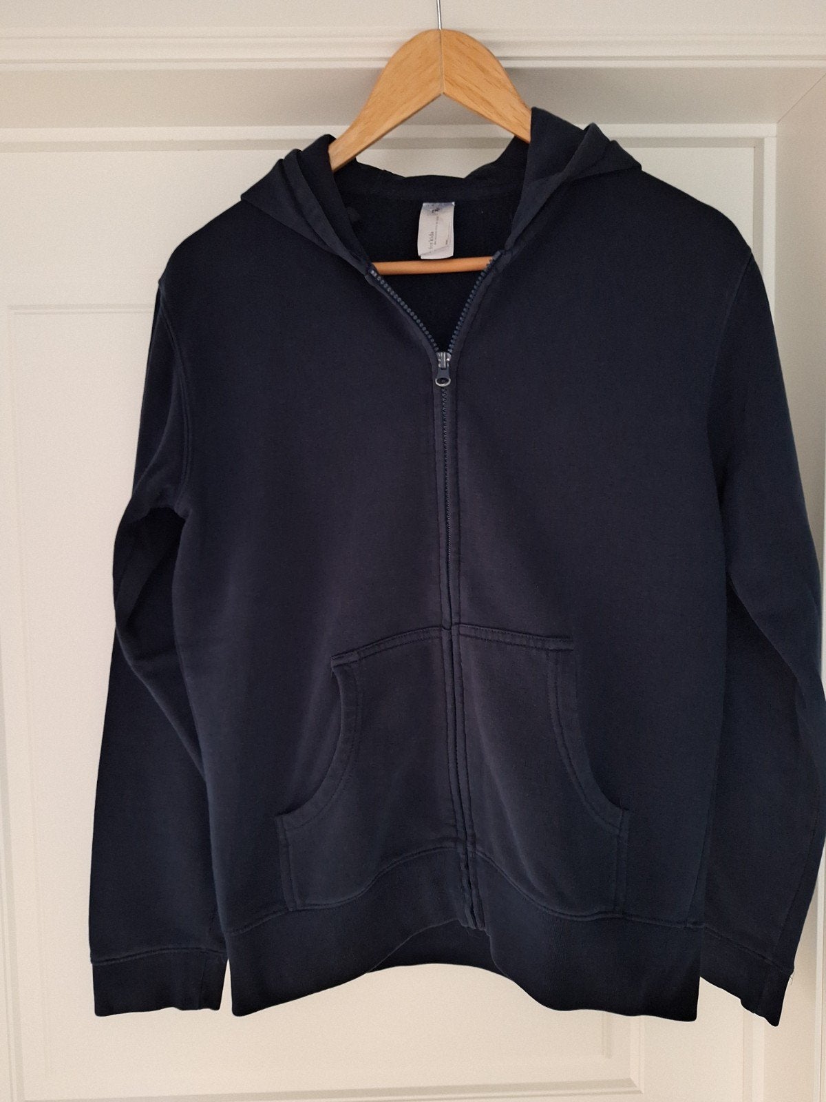 Mooi donkerblauw vestje B&C maat 12-14 jaar, Kinderen en Baby's, Jongen of Meisje, Trui of Vest, Ophalen of Verzenden, Zo goed als nieuw