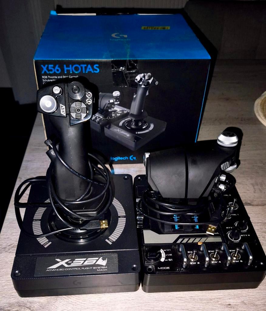 Logitech x56 hotas joystick, Computers en Software, Joysticks, Ophalen of Verzenden