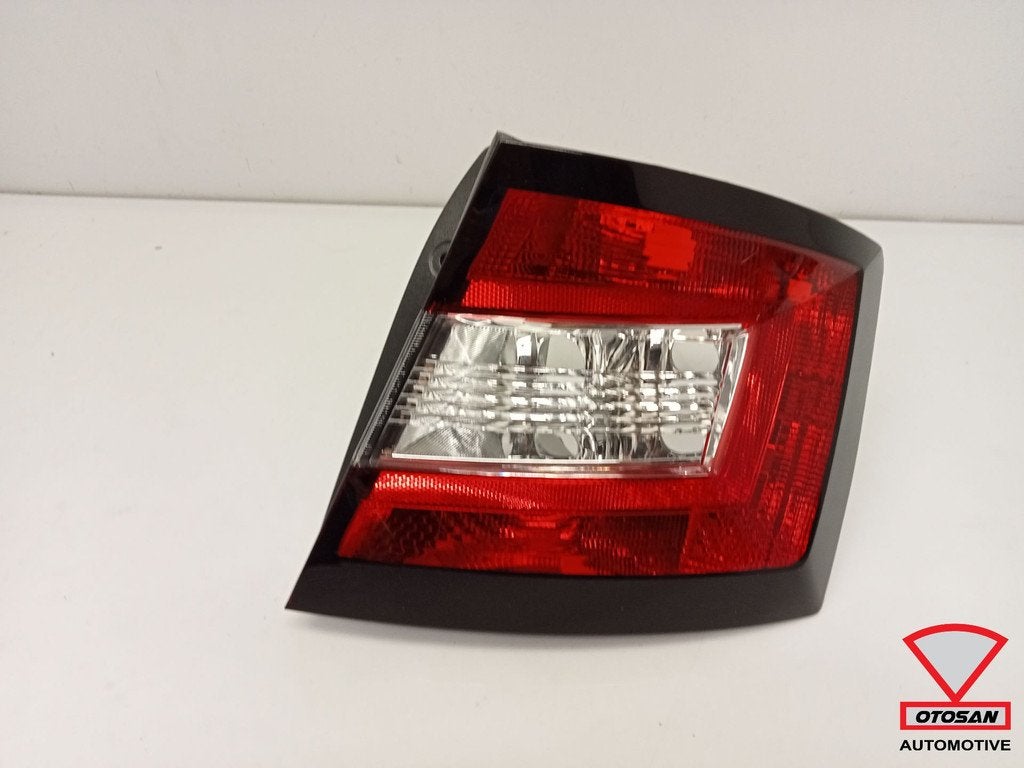 Skoda Fabia 2014+ Achterlicht Behuizing Rechts, Tr. Vaclava Klementa 869
293 01  Mlada Boleslav, CZ, Skoda, Skoda Auto a.s., Gebruikt