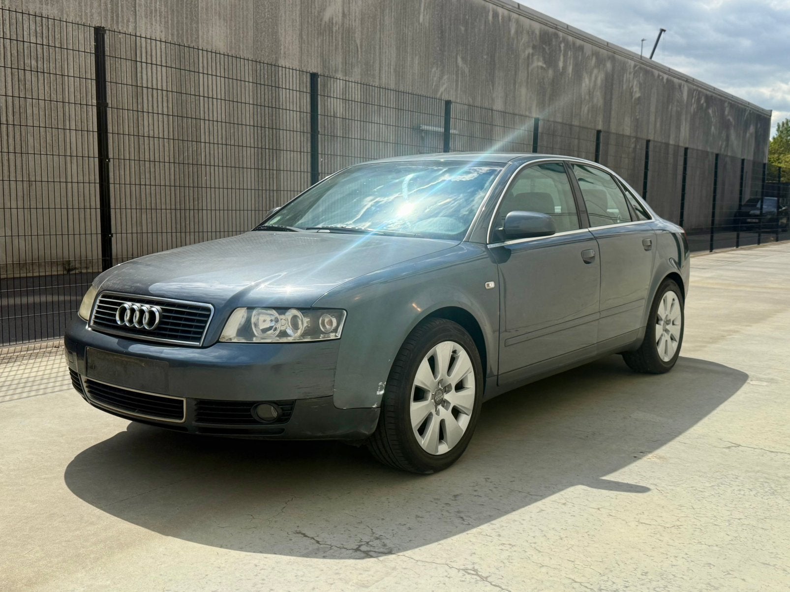 Audi a4 benzine euro 4 gekeurd voor verkoop met carpas, Auto's, Audi, A4, Particulier, Onderhoudsboekje, Alarm