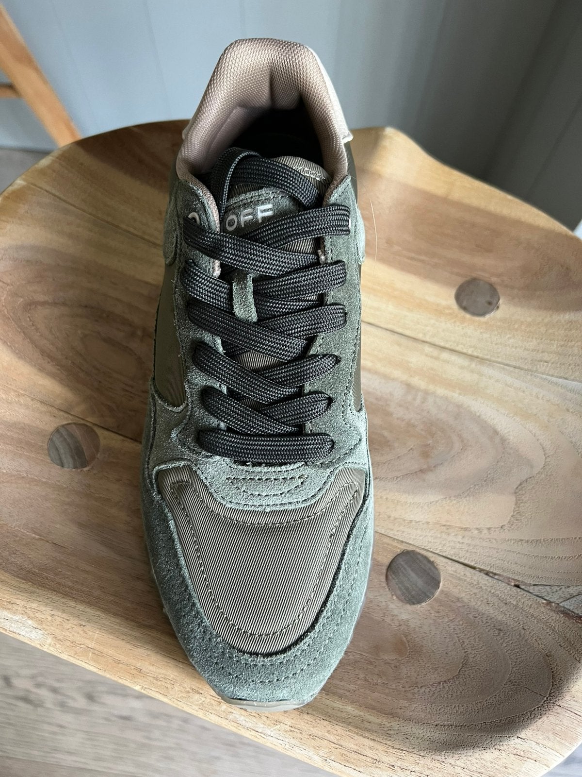 Sneakers Hoff beige kaki taille 40, Vêtements | Femmes, Chaussures, Neuf, Autres couleurs, Sneakers et Baskets, Enlèvement
