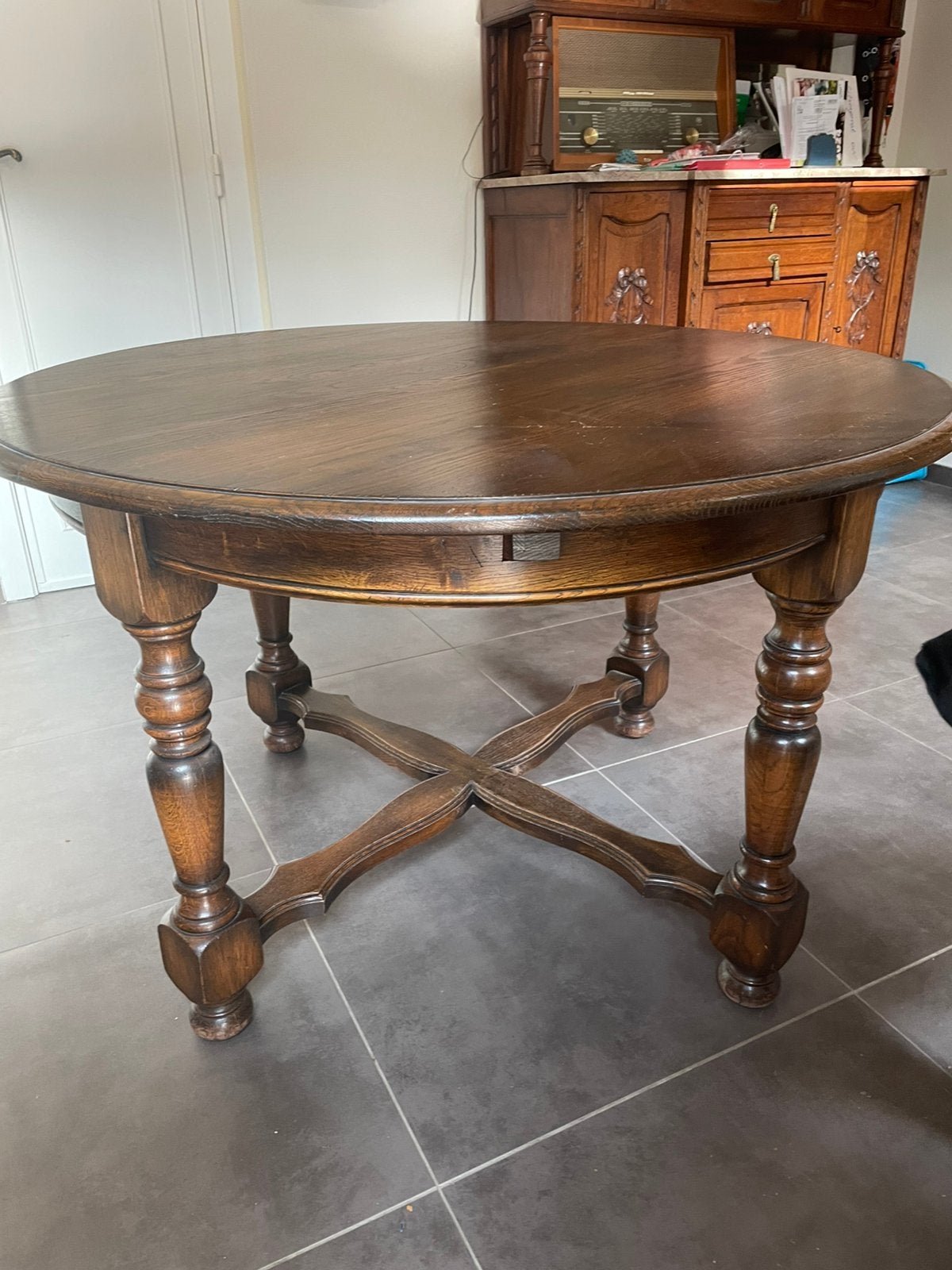 Ronde tafel , uitrekbaar, Ophalen