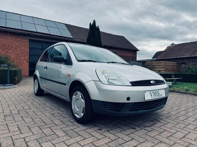 Ford Fiesta 1.25 Benzine * Garantie *, Auto's, Stof, 1242 cc, 4 cilinders, Grijs