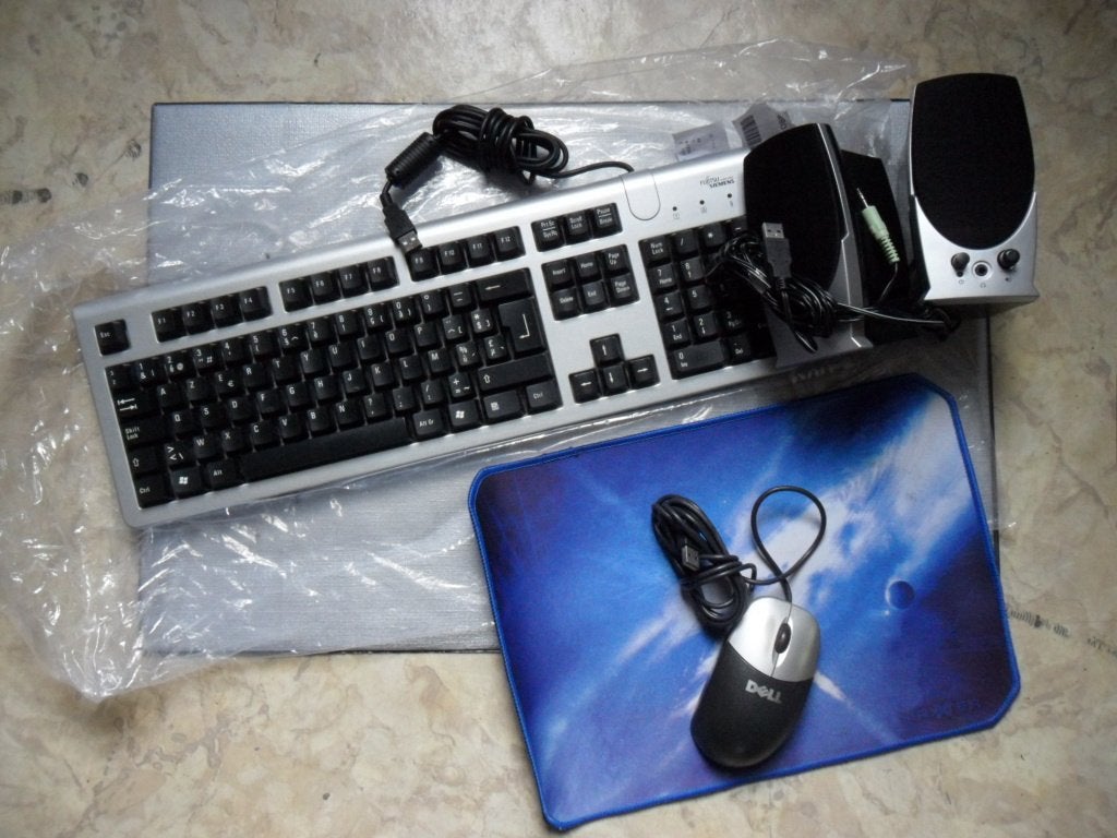 2 lot pc clavier ect, Enlèvement, Ensemble clavier et souris