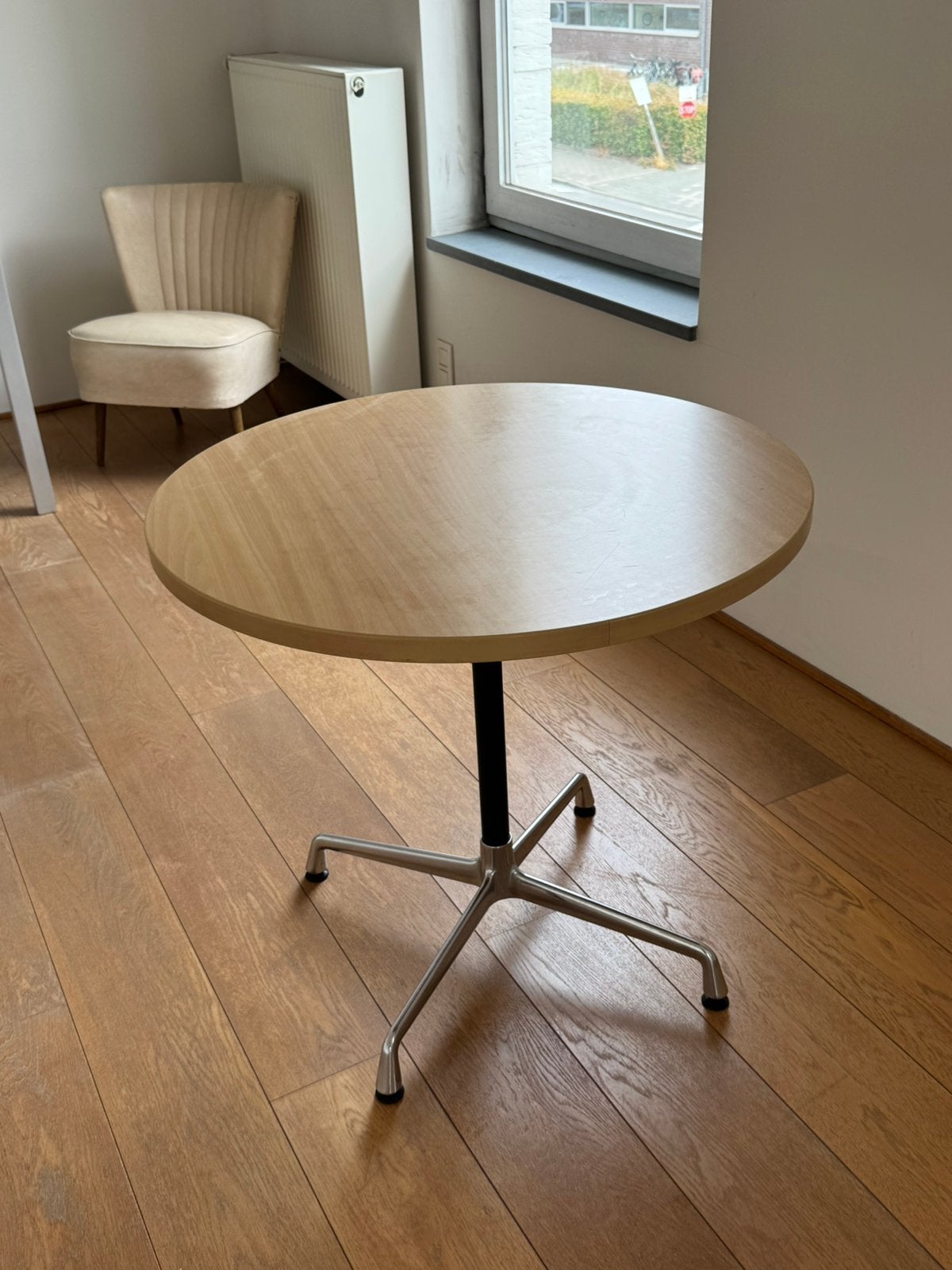 Eames vitra tafel, Huis en Inrichting, Ophalen, Zo goed als nieuw