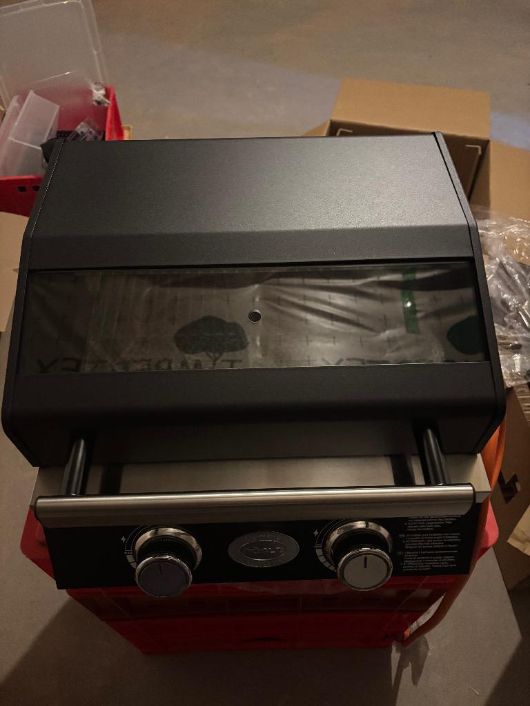 NIEUWSTAAT Rösle Gas BBQ-portable, Tuin en Terras, Gasbarbecues, Ophalen, Nieuw