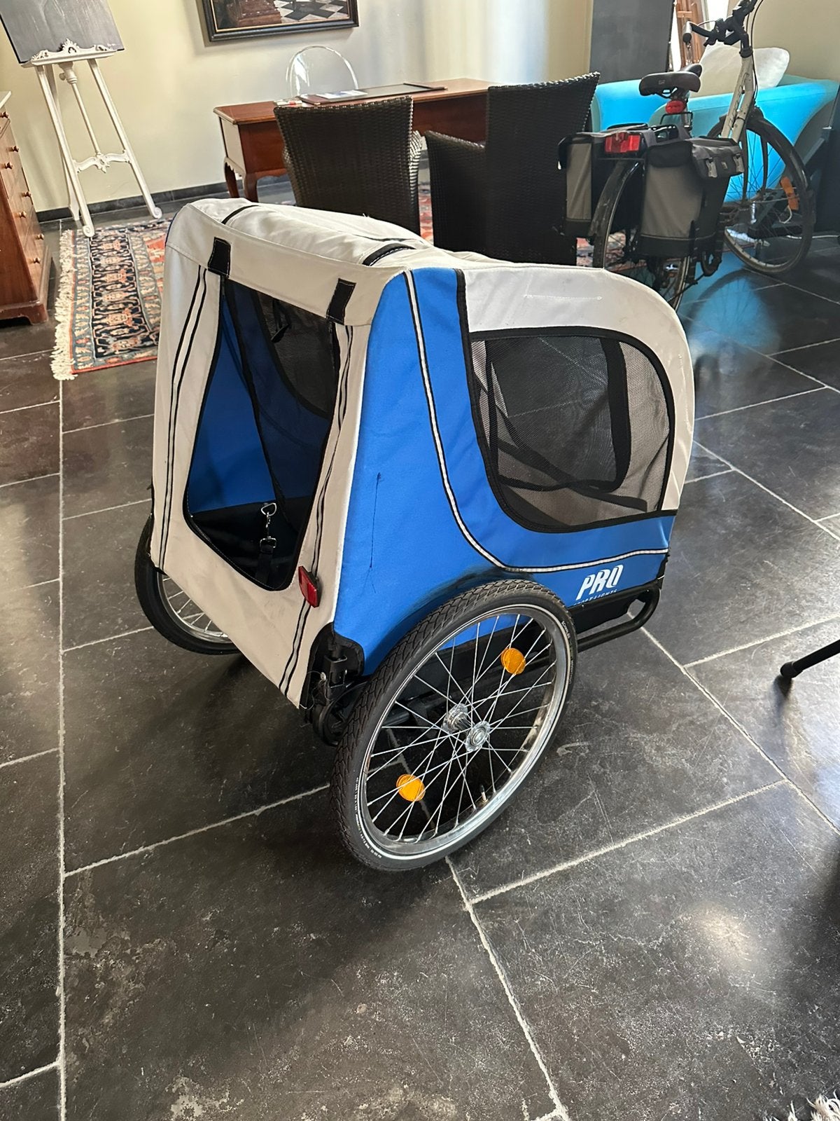 Hondenkar fiets, Dieren en Toebehoren, Ophalen, Zo goed als nieuw