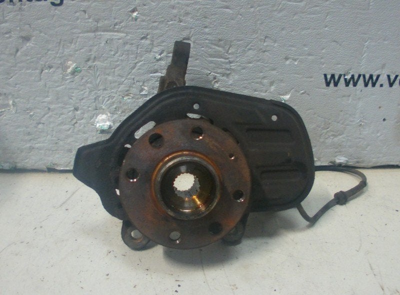 WIELNAAF RECHTS VOOR Opel Meriva (A) (01-2003/05-2010), Gebruikt, Opel, Opel Automobile GmbH, Kontakt-opel@opel.com