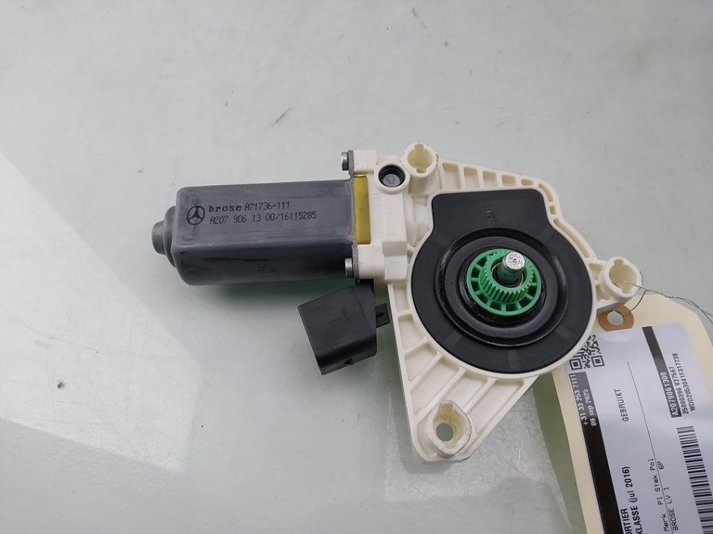 MOTEUR LEVE VITRE ELECTRIQUE C (C205) (|A0009066106|), Utilisé, Mercedes-Benz