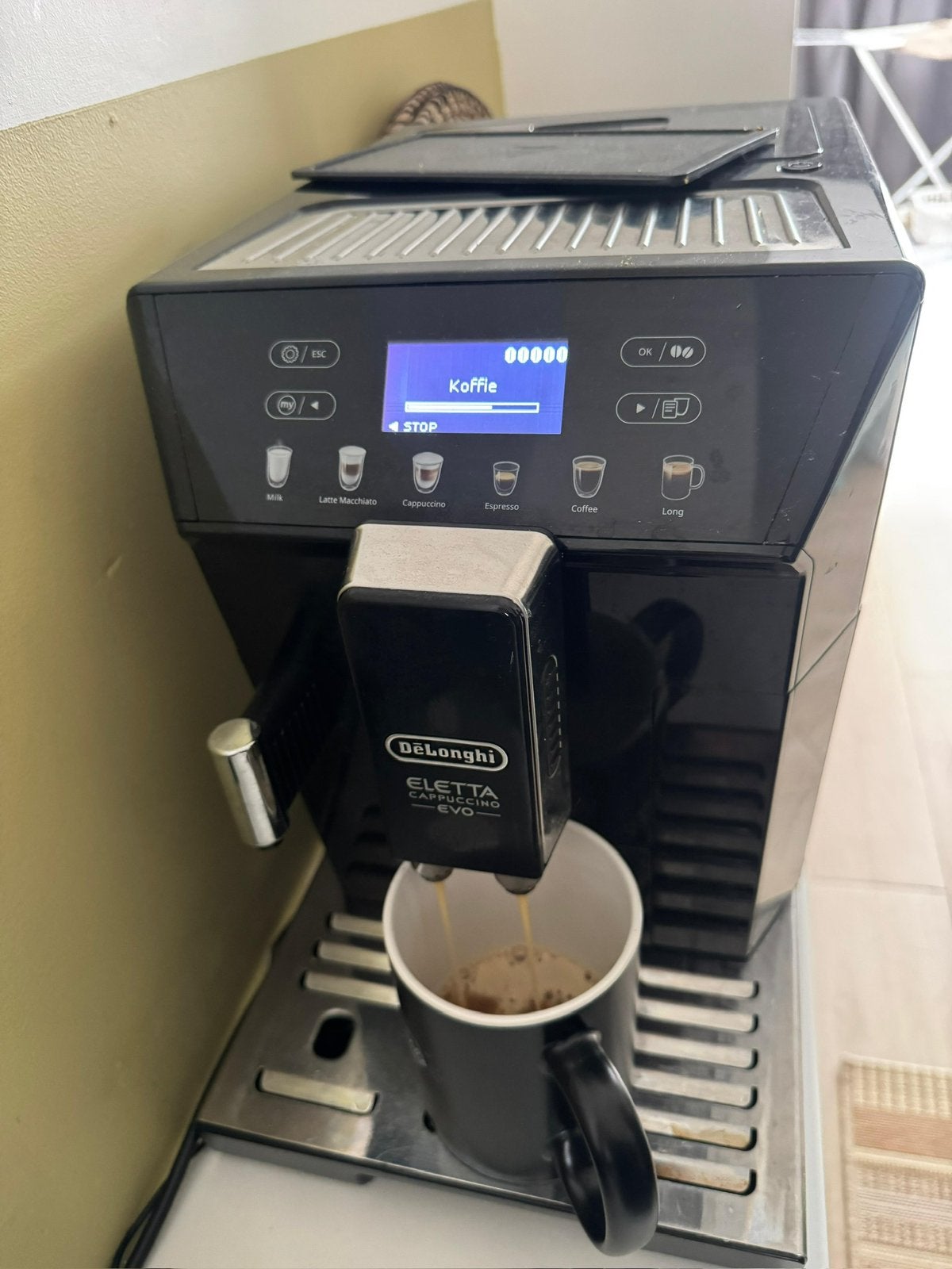 DeLonghi Eletta Cappuccino Evo - Volautomatische Toestel, Electroménager, Enlèvement, Utilisé
