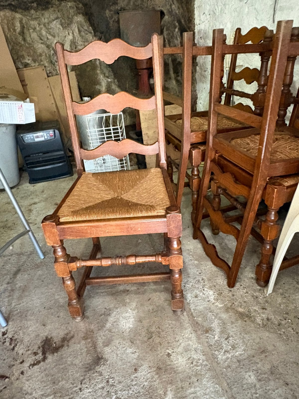 Chaises, Enlèvement