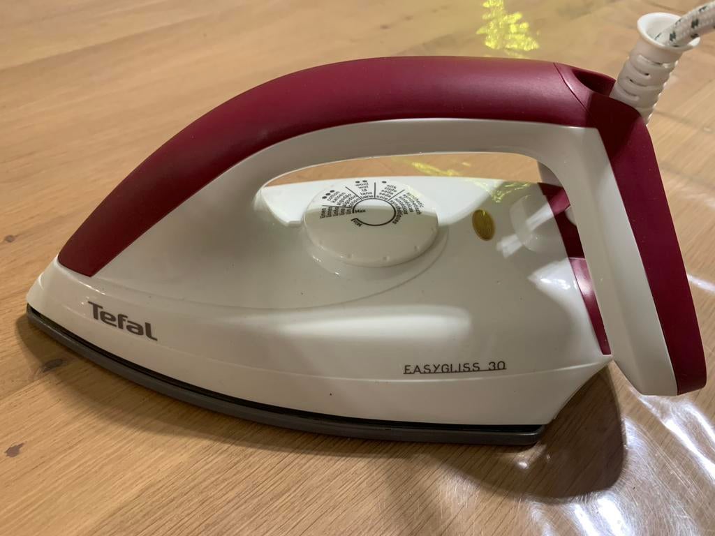 Fer à repasser TEFAL, Enlèvement ou Envoi, Neuf, Fer à repasser avec cordon