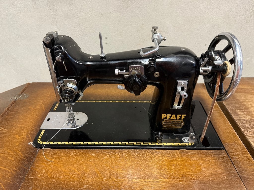Naaimachine Pfaff, Antiquités & Art, Antiquités | Machines à coudre, Enlèvement