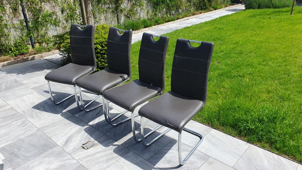 4 stoelen gratis, Ophalen