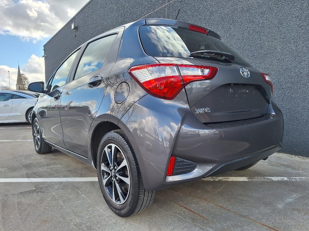 Toyota Yaris 998cc à essence, Autos, Argent ou Gris, Achat, 998 cm³, Euro 6