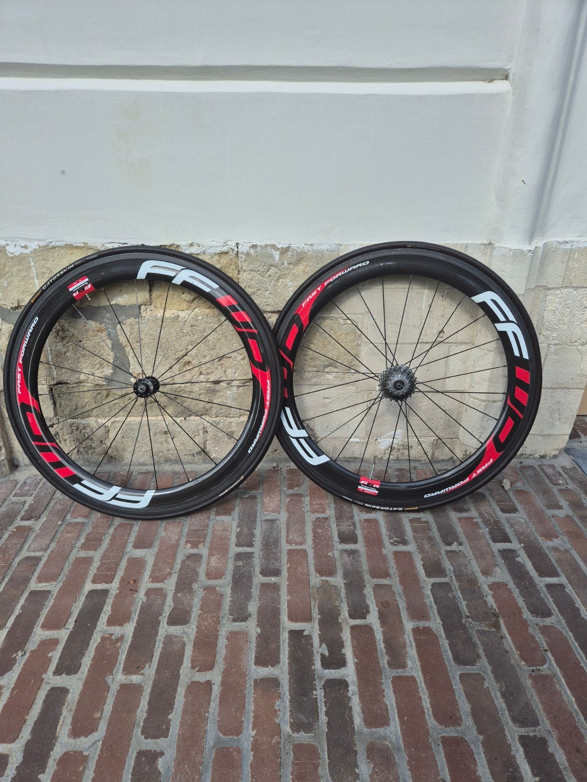 ffwd, Fietsen en Brommers, Ophalen, Carbon