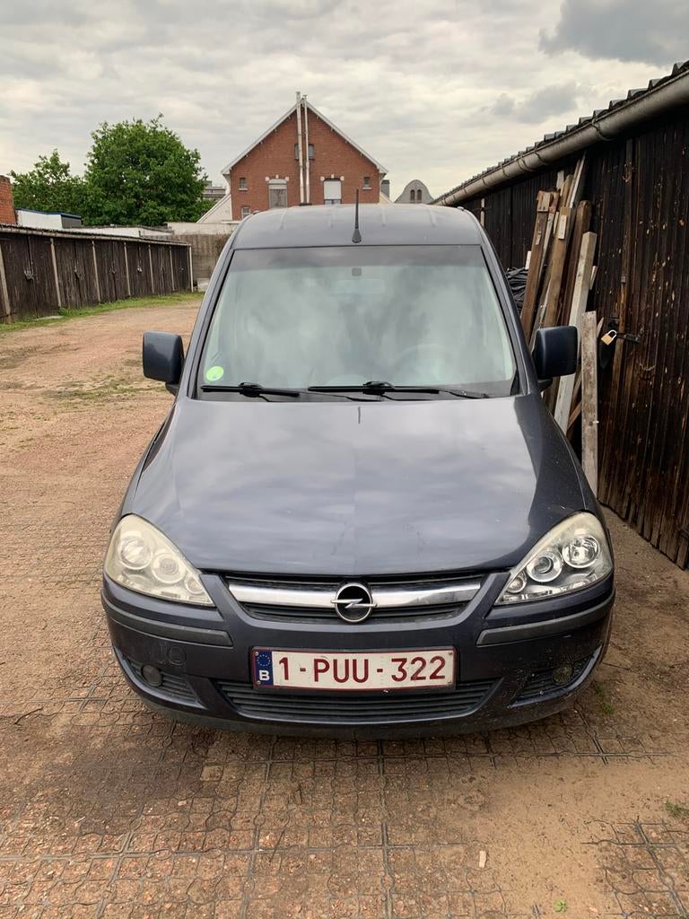 Opel combo, Autos, Achat, Airbags, Euro 6, Boîte manuelle