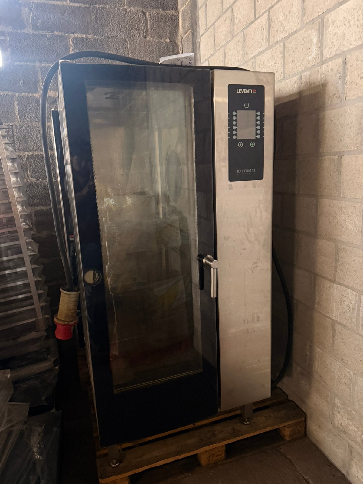 2 x leventi inrij oven + inrijkarren!!, Ophalen