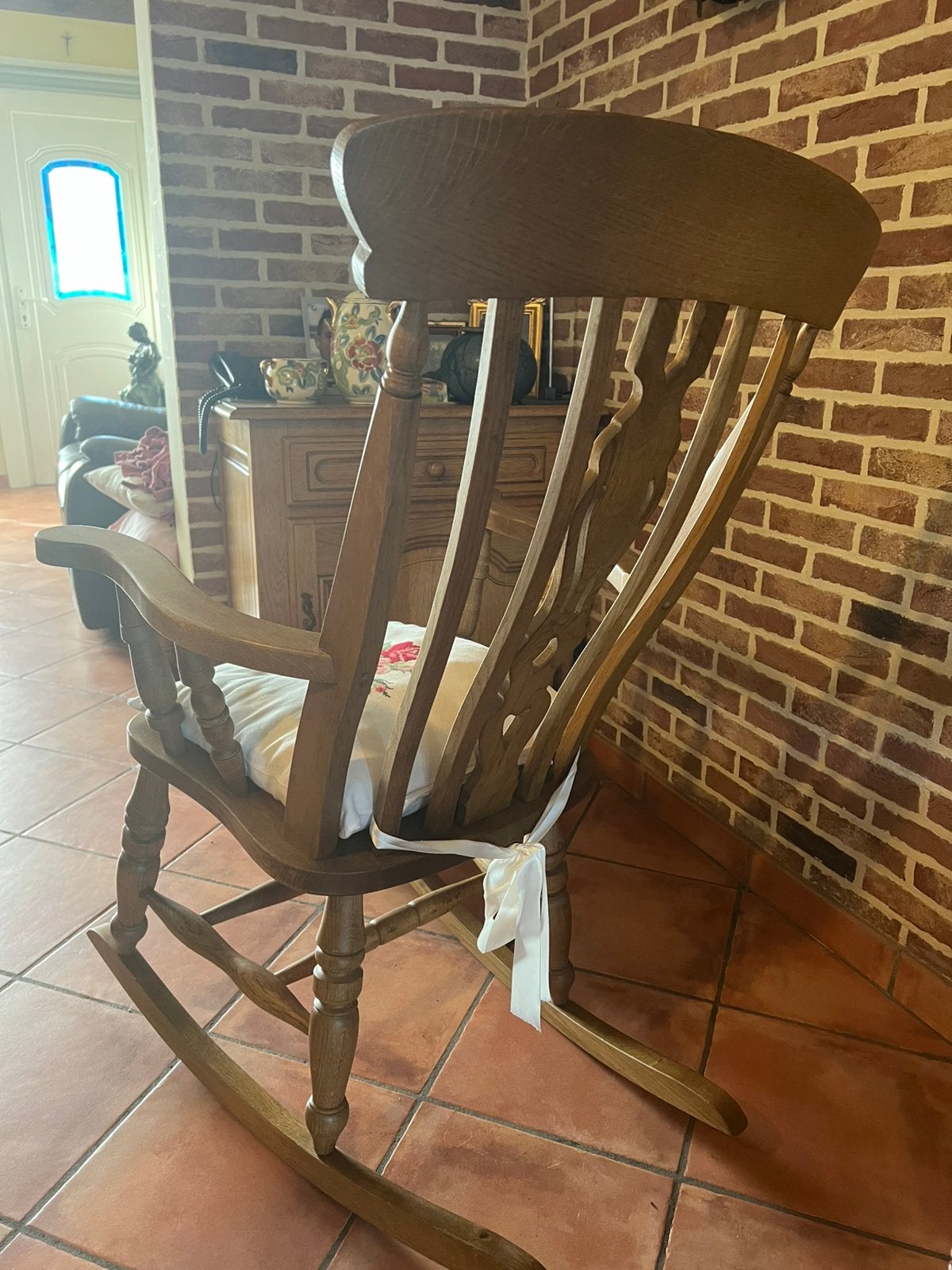 Fauteuil à bascule (chêne), Enlèvement