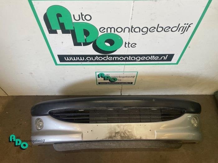 Voorbumper van een Peugeot 206 (206 98-) (EYCC), Auto-onderdelen, Gebruikt, -, -, Ophalen of Verzenden