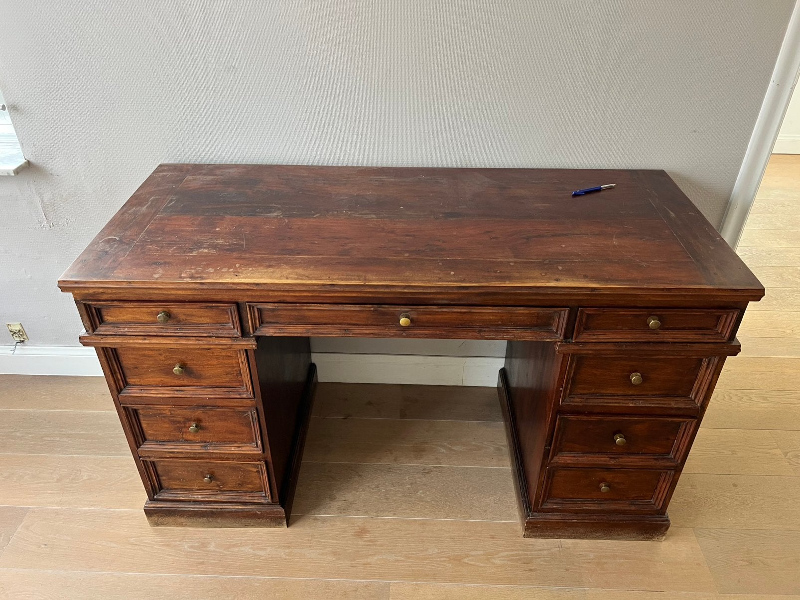 Bureau ancien en bon état, Enlèvement ou Envoi