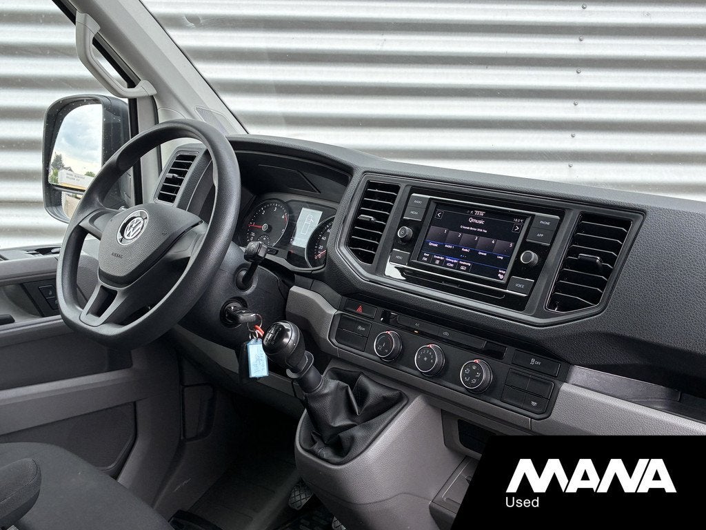 Volkswagen Crafter 35 2.0 TDI L4 Bakwagen Airco Laadklep 750, Auto's, Voorwielaandrijving, Stof, Gebruikt, Zwart