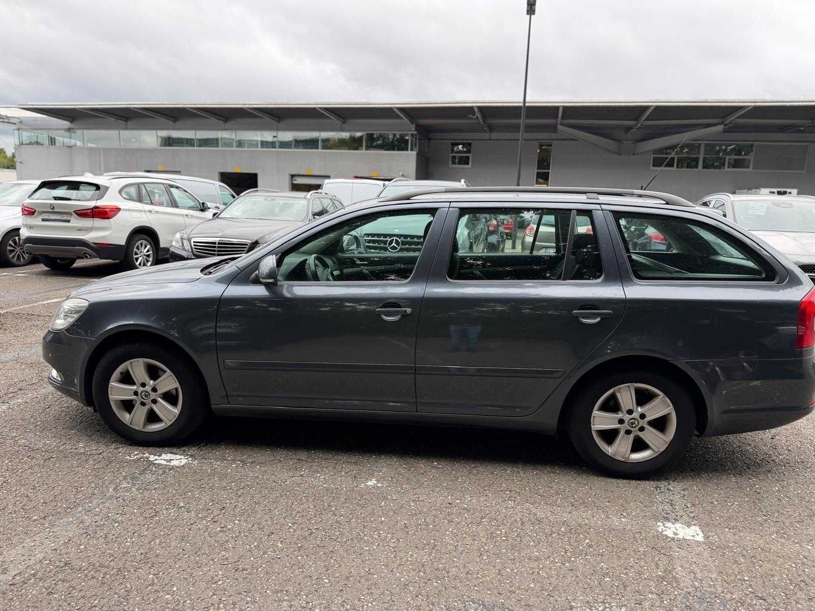 2010 Skoda octavia Combi 1Z - Stationwagen, Auto's, Euro 5, Gebruikt, Bedrijf, Diesel