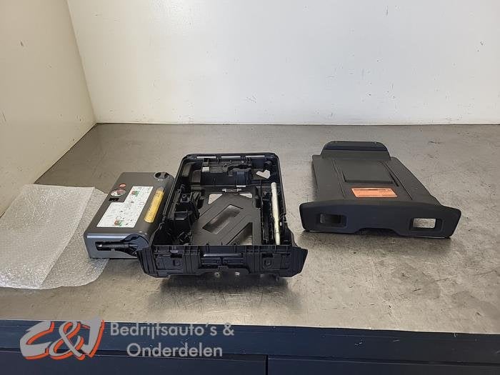 Pompe pneumatiques d'un Opel Vivaro, -, Opel, 3 mois de garantie, Utilisé