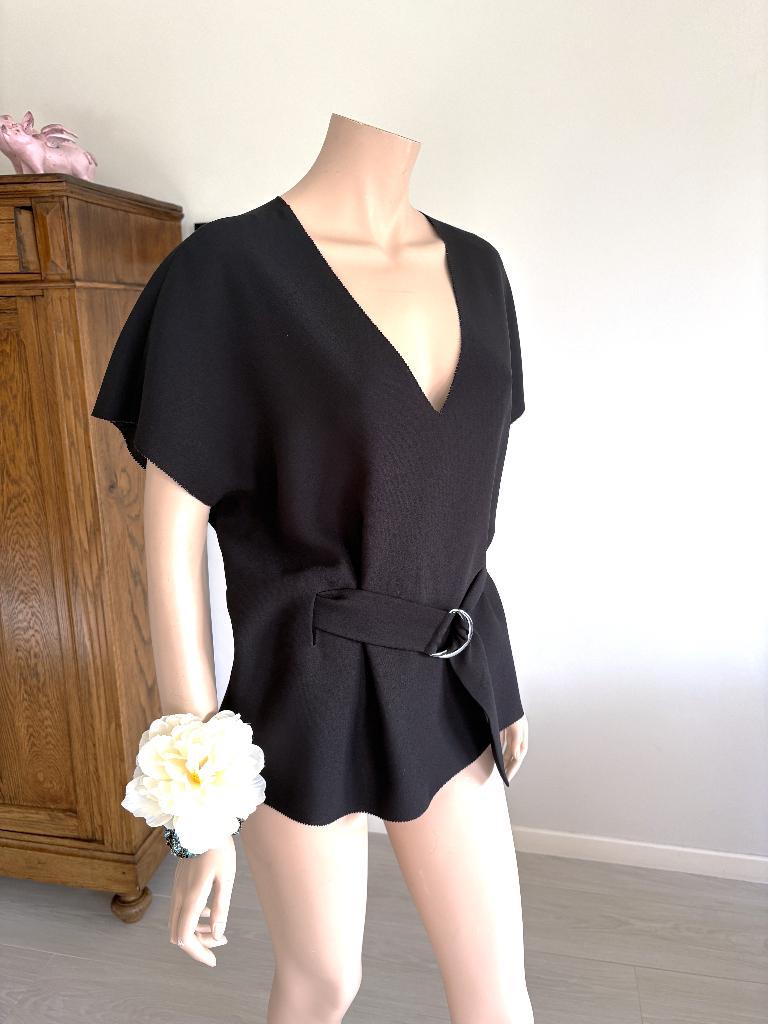 &Other Stories Zwarte V‑Hals Top met Ingebouwde Ceintuur –38, Kleding | Dames, Topjes, Maat 38/40 (M), Verzenden, Zwart, & Other Stories