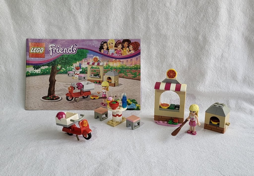 Lego friends 41092 Stephanie’s Pizzeria - volledig +boekje, Lego, Friends, Ophalen of Verzenden, Zo goed als nieuw