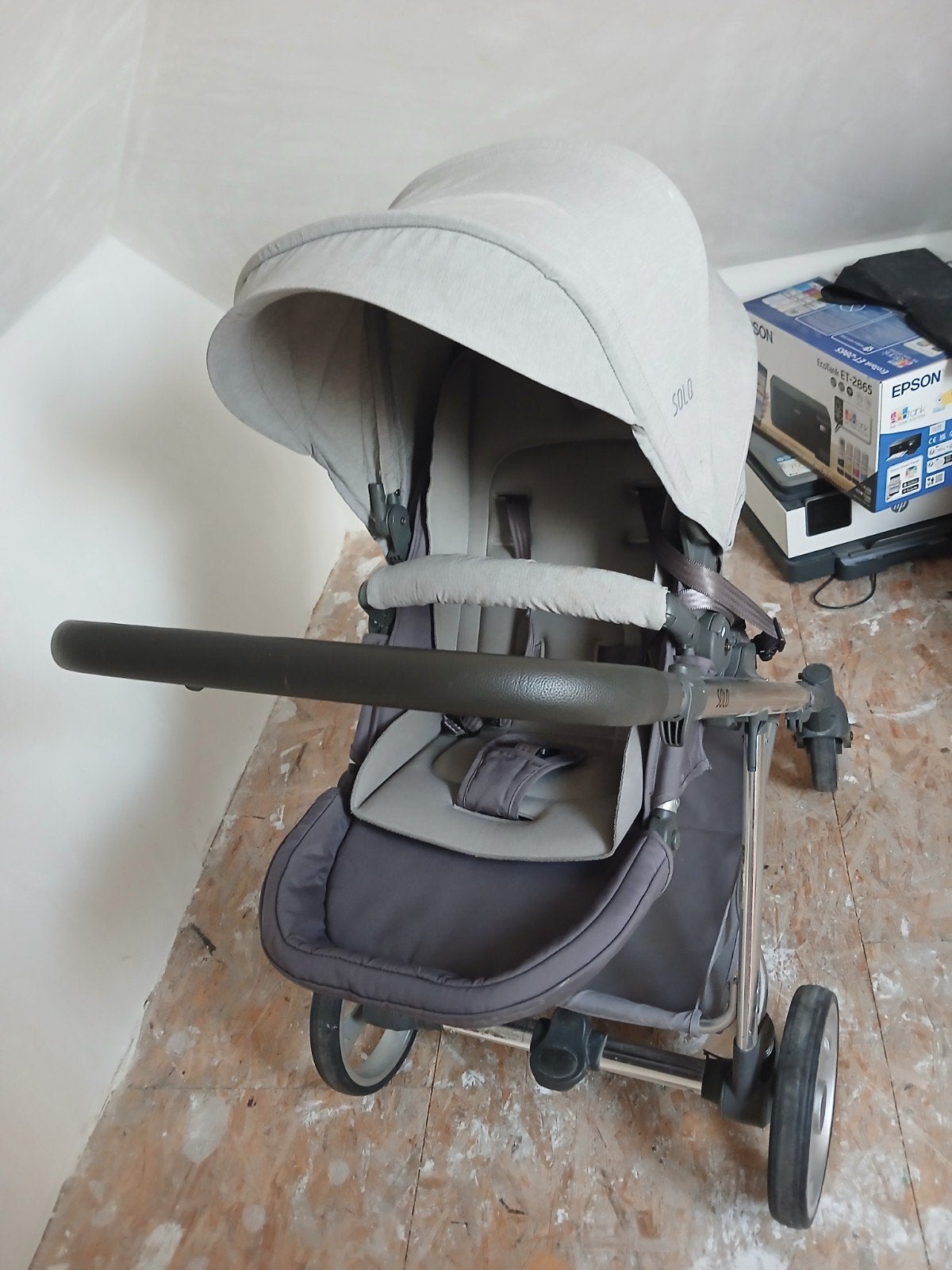 Sterke en lichte kinderwagen — Koreaans merk, Ophalen, Gebruikt, Overige merken