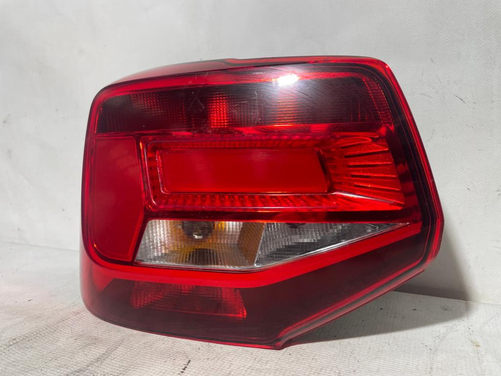 Feu arriere gauche AUDI Q2 81A945069, Audi, Enlèvement, Utilisé