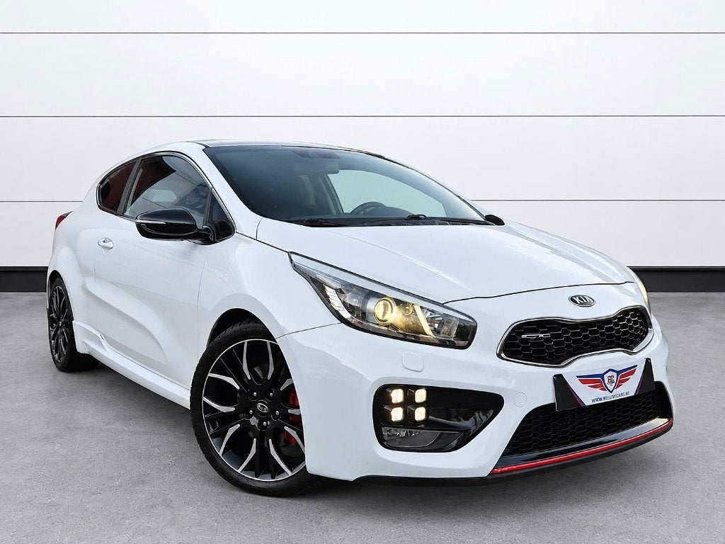 KIA PRO CEE'D GT 1.6 T-GDI*LED*XENON*LEER*AIRCO*GPS*PDC*JA18, Auto's, Voorwielaandrijving, Wit, 600 kg, 171 g/km