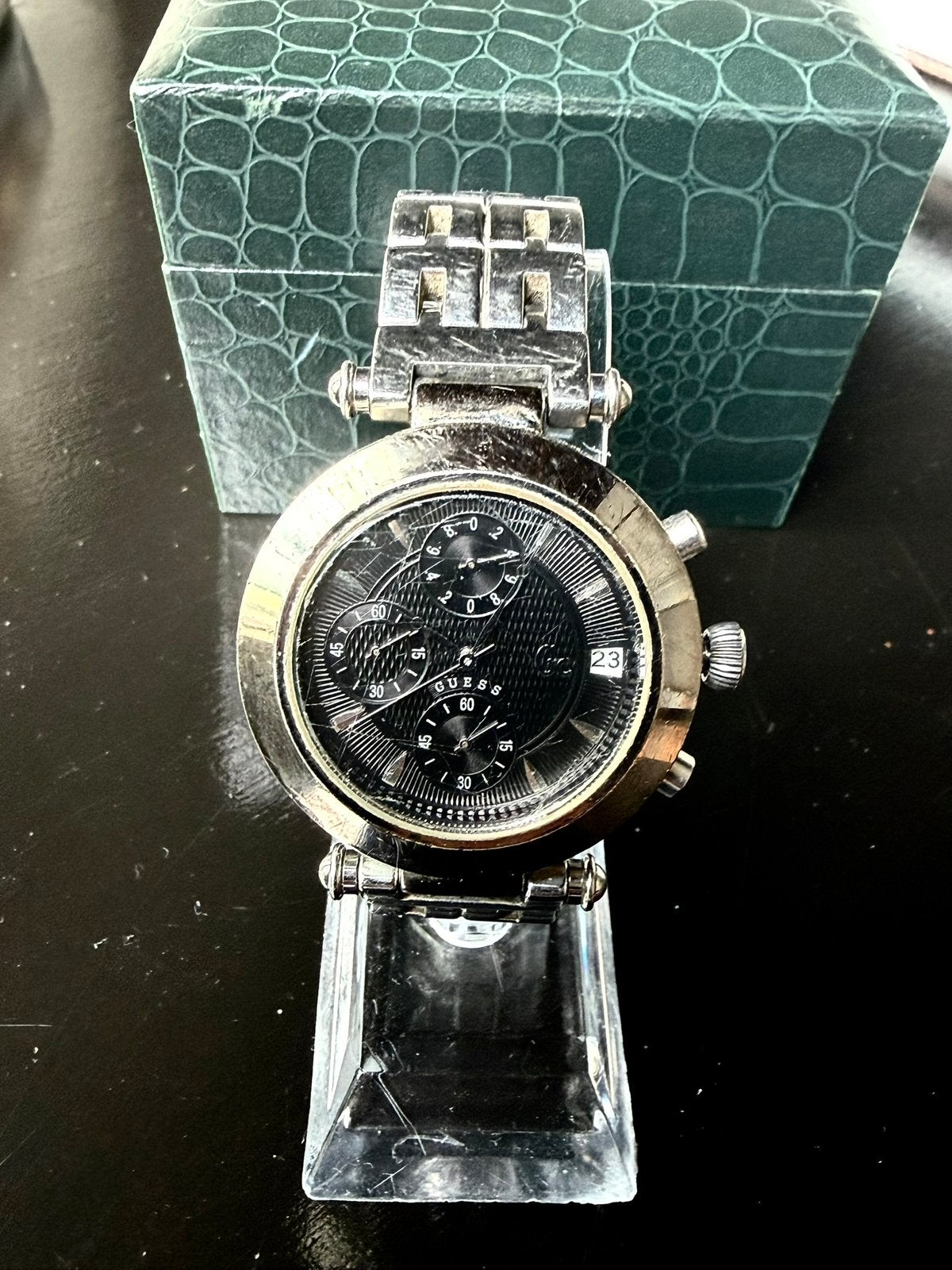 Montre chronographe Guess — Ensemble complet, Montre-bracelet, Enlèvement ou Envoi, Guess, Acier