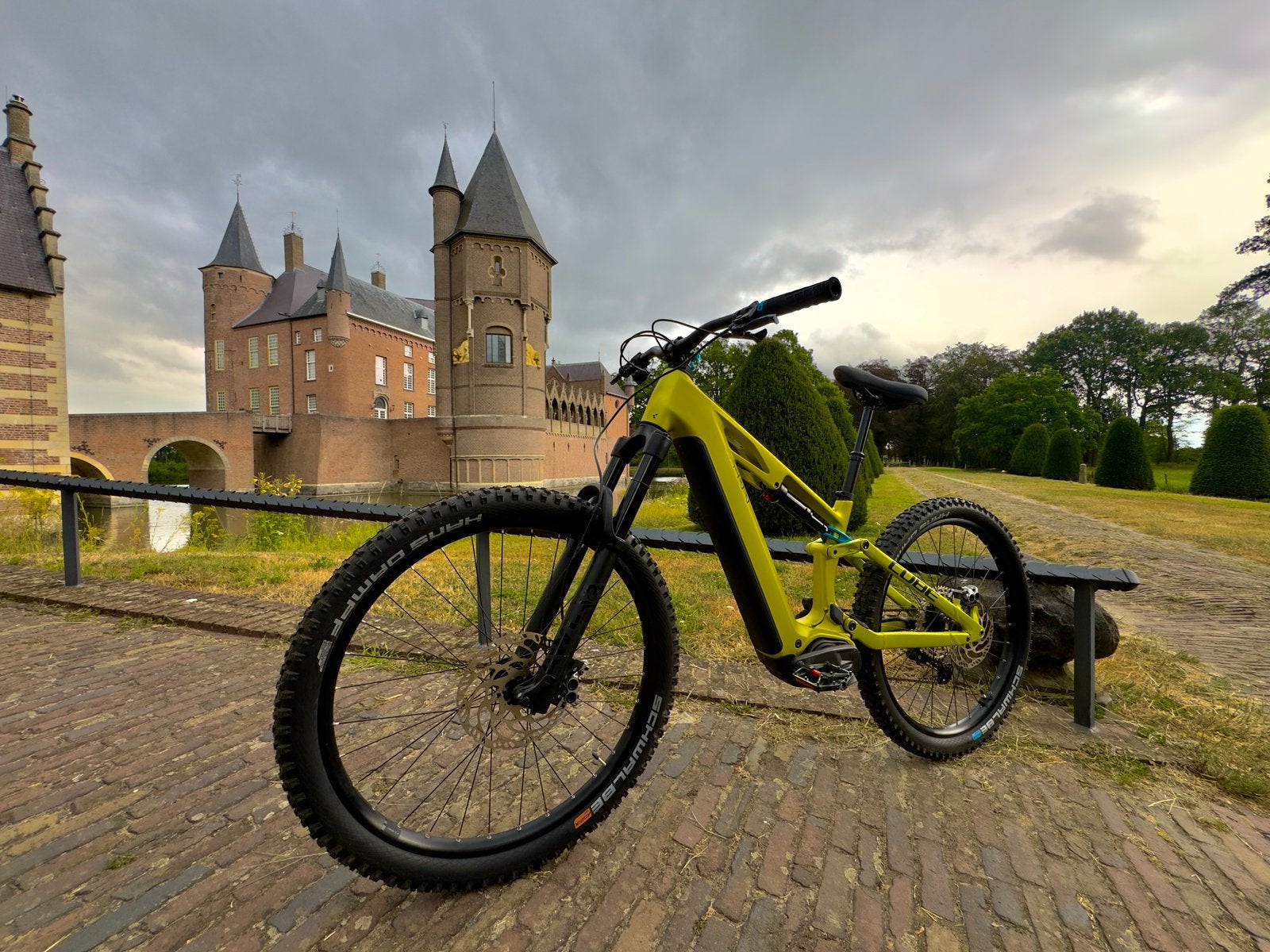 CUBE Stereo Hybrid ONE44 HPC Race – modèle 2025, Enlèvement