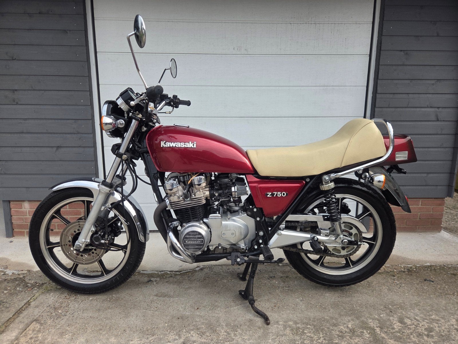 Kawasaki Z750, Motos, Particulier