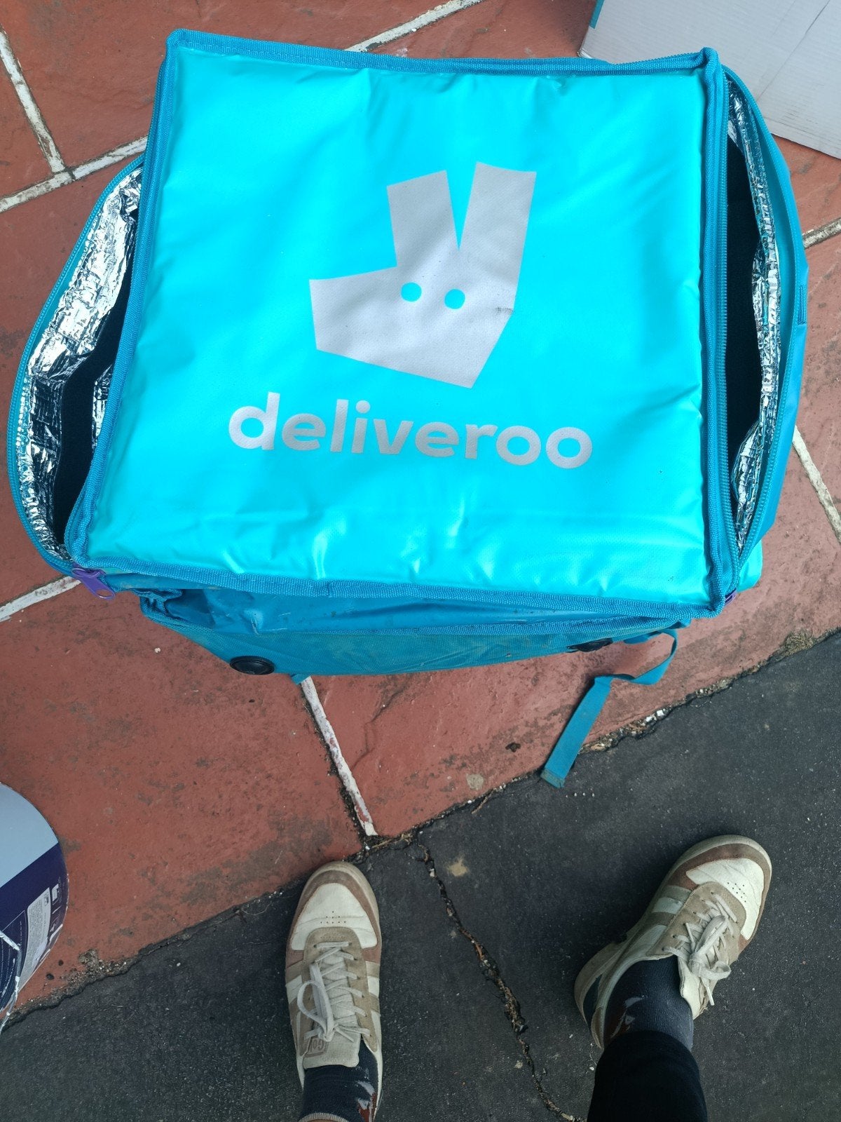 deliveroo, Enlèvement