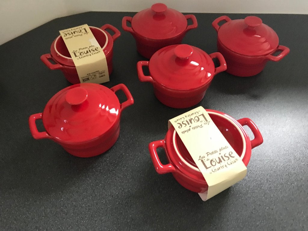 6 nieuwe individuele cocottes in rode zandsteen, Huis en Inrichting, Keuken | Potten en Pannen, Ophalen of Verzenden, Nieuw, Braadpan