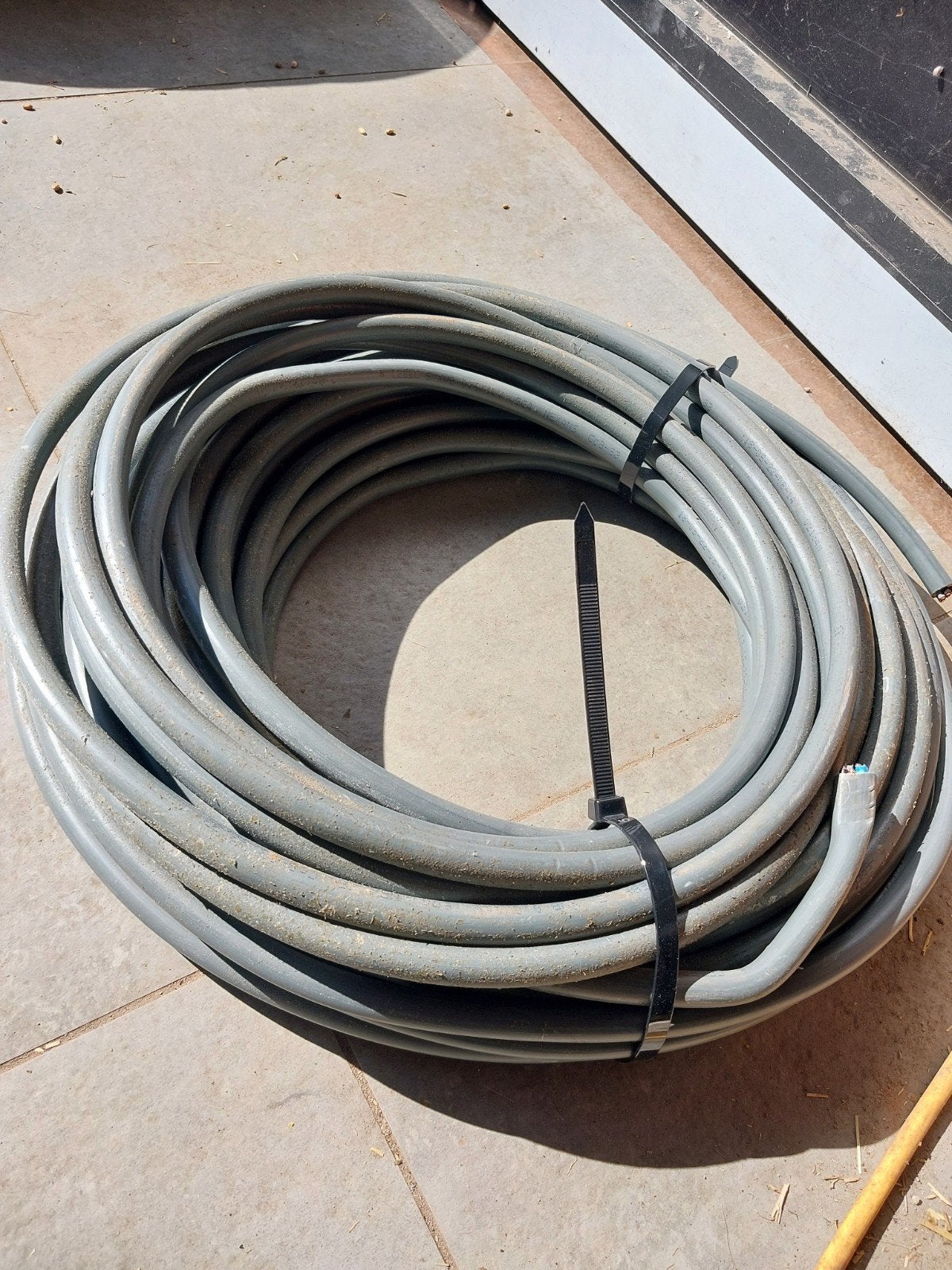 XVB kabel 5G4 (28m), 5G2,5 (25m), 3G1,5 (10m), Doe-het-zelf en Bouw, Ophalen, Nieuw, Kabel of Snoer