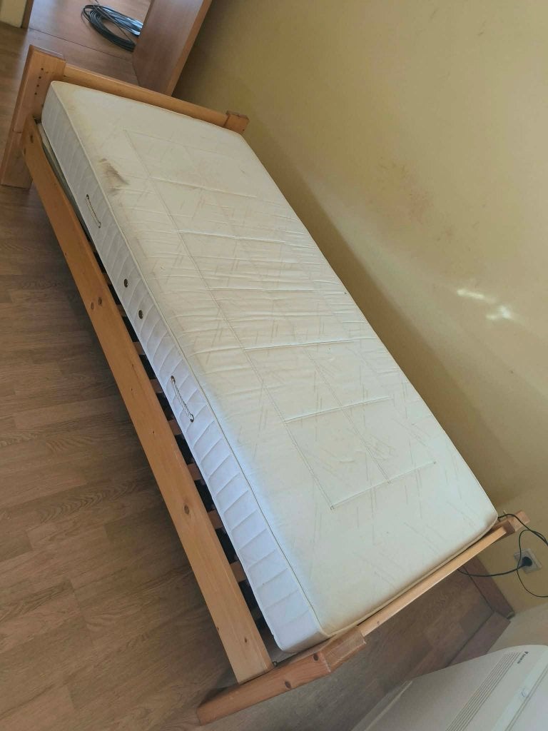 bed 1persoon, Ophalen, Gebruikt, Hout