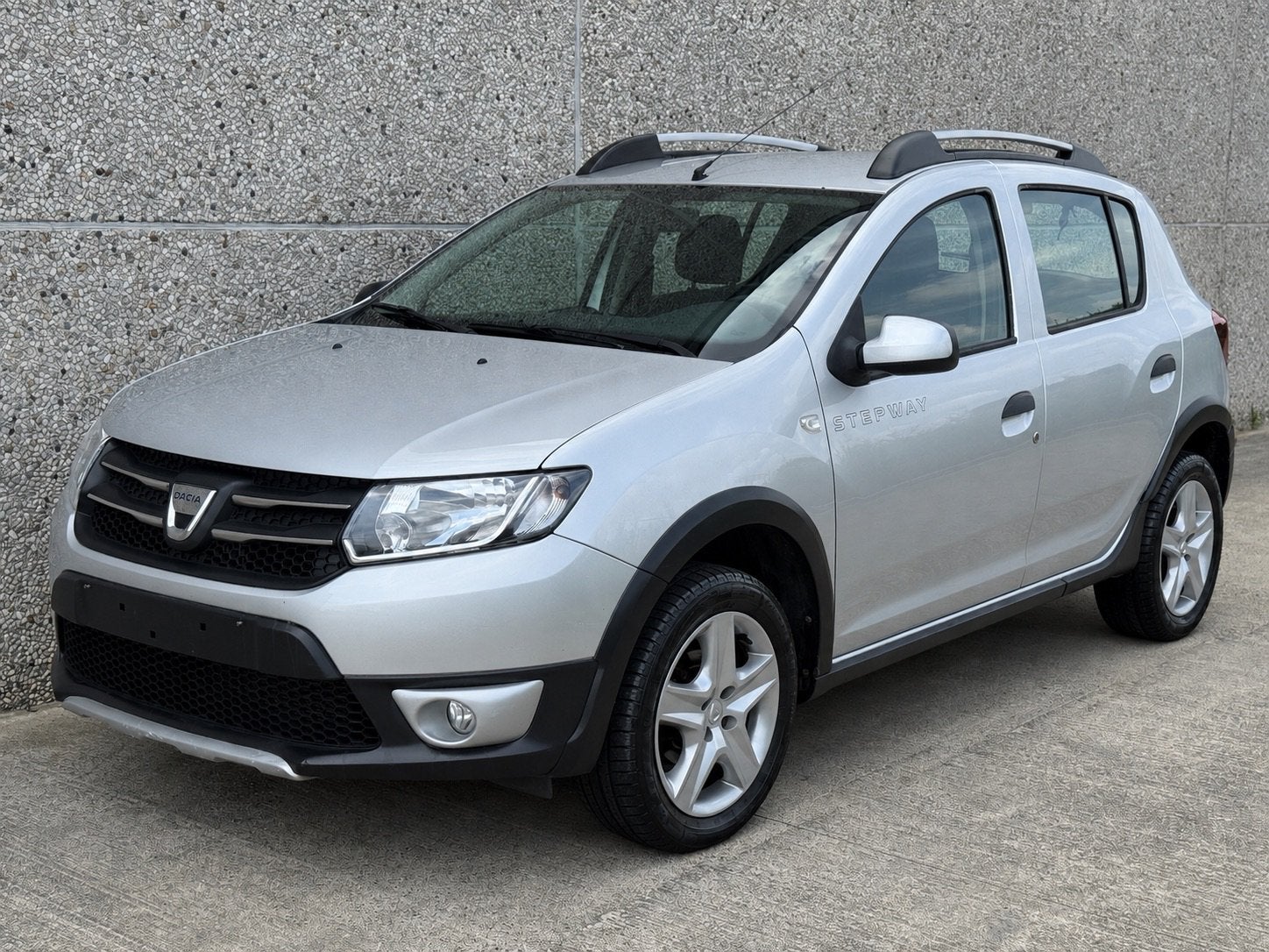 Dacia Sandero 1.5dci Airco Navi Cruis/C 74.000km Carpass, Auto's, Dacia, Bedrijf, Sandero Stepway, Te koop, Handgeschakeld