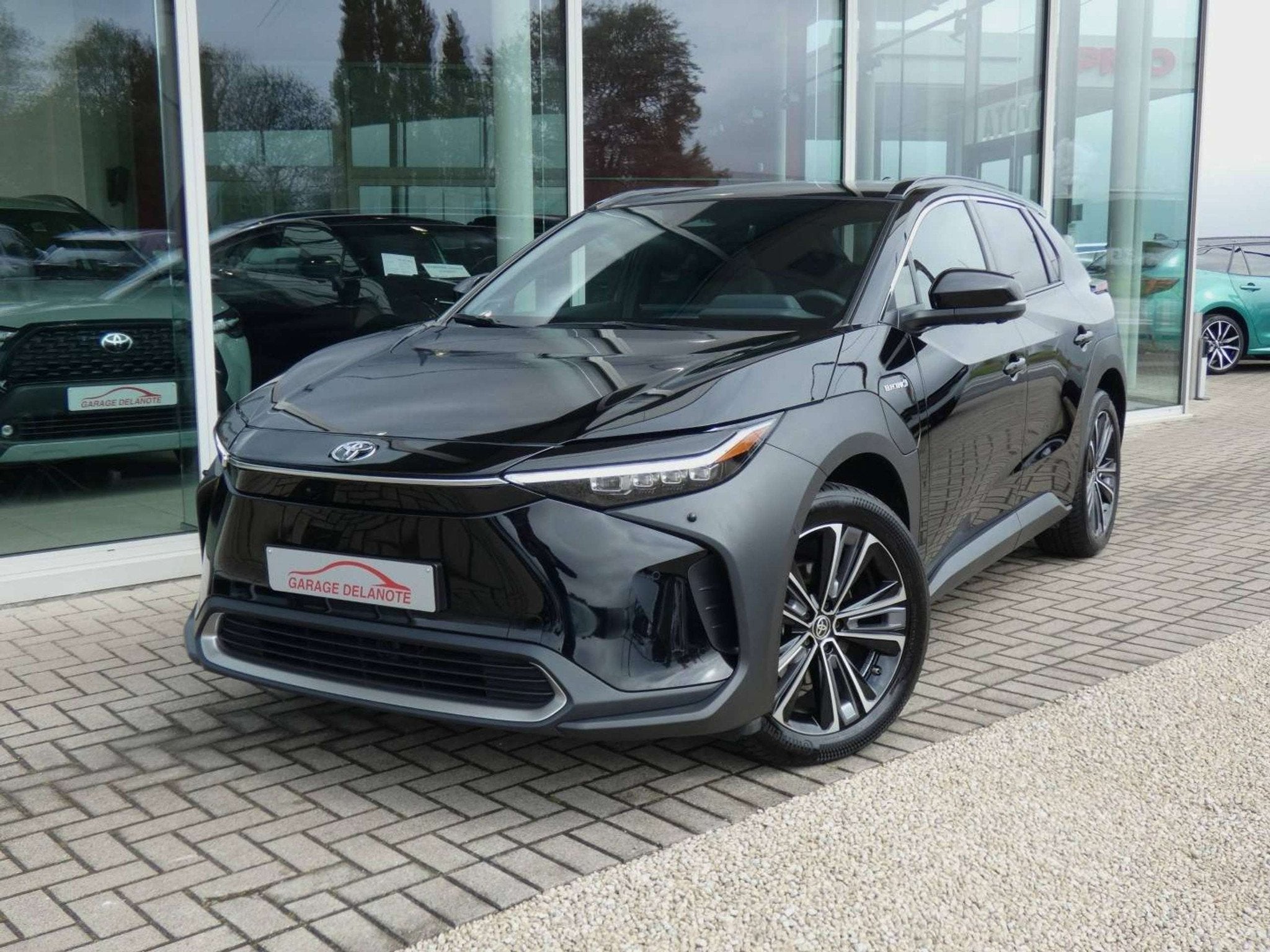 Toyota Bz4x |SOH 97,9%| AWD PREMIUM +Trekhaak +Pano dak +LED, Autos, Toyota, Cuir, 218 ch, Achat, Entreprise