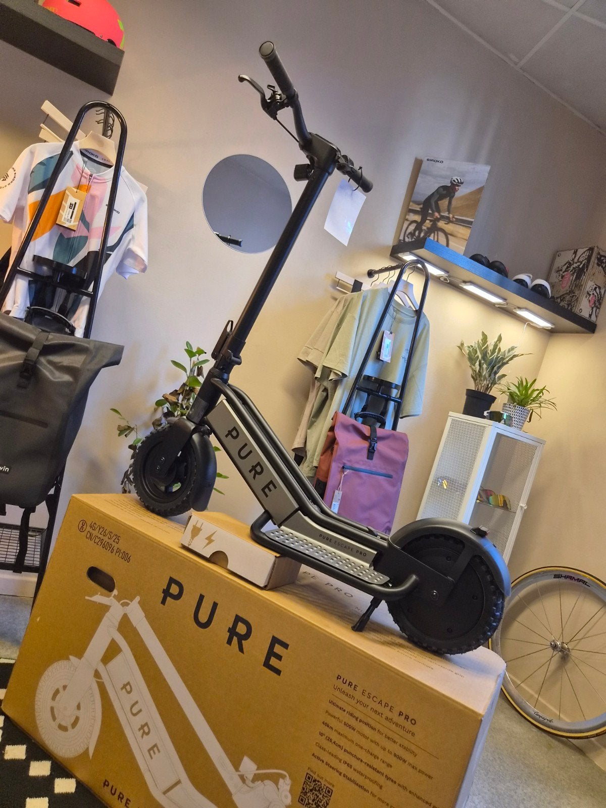 trottinette électrique PURE Escape Pro neuve, Enlèvement, Neuf, Step électrique (E-scooter), PURE