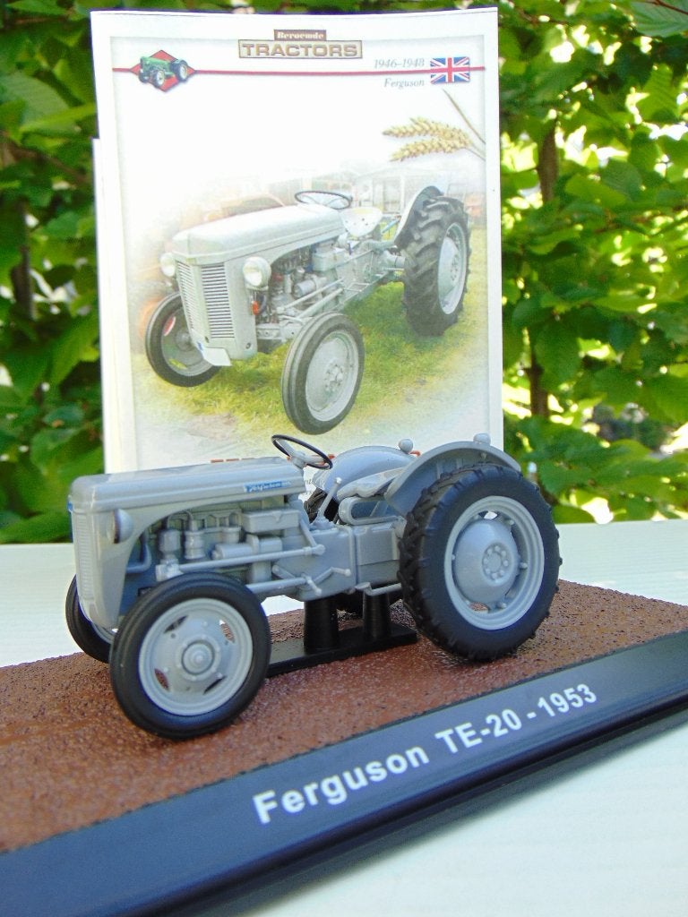 Model Tractor Ferguson TE20 - 1953 - 1/32, Hobby en Vrije tijd, Ophalen of Verzenden, Zo goed als nieuw, Tractor of Landbouw, Overige merken
