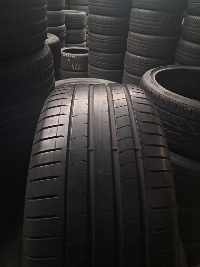 27540r20 275 40 r20 275/40/r20 PIRELLI Nouveau (demont)