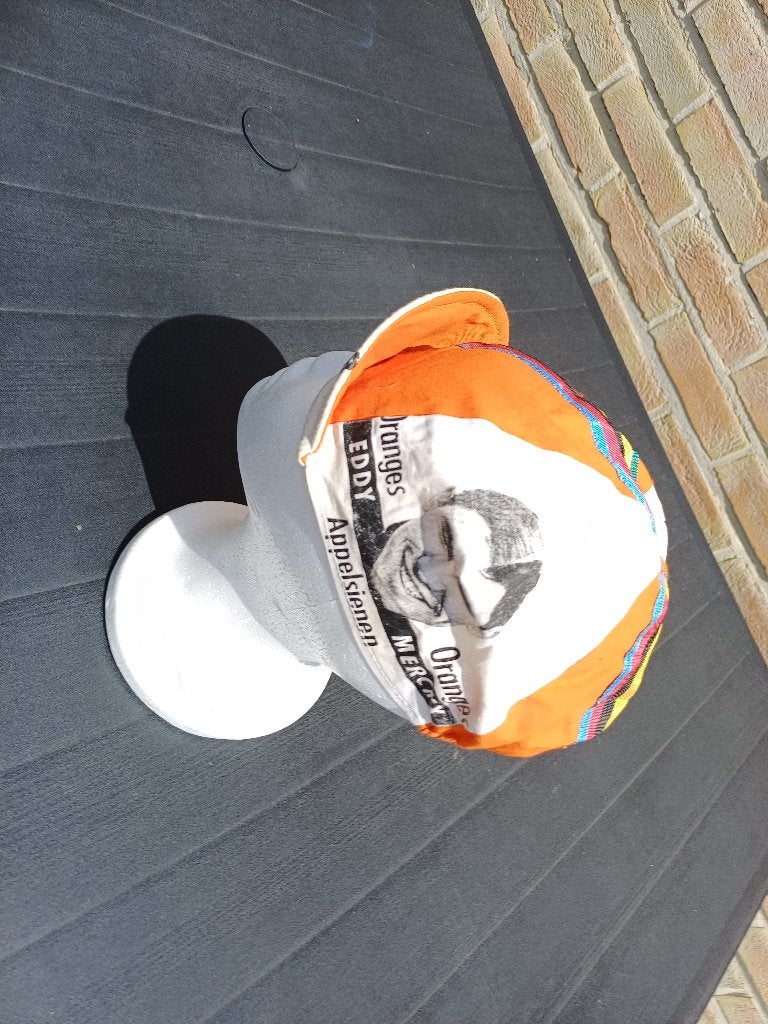 Petje, Ophalen, Zo goed als nieuw, Verpakking