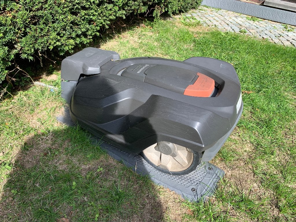 robot tondeuse Husqvarna, Jardin & Terrasse, Fonction de mulching, Tondeuses à gazon sur batterie, Moins de 30 cm, Tondeuse rotative