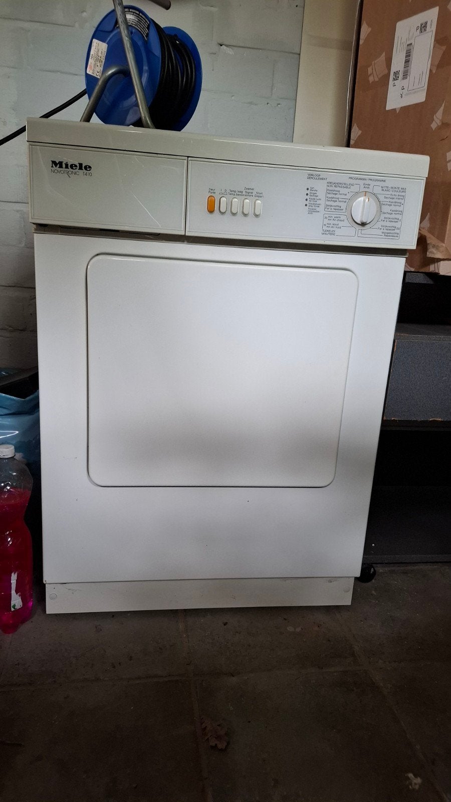 Miele droogkast met afvoer, Elektronische apparatuur, 4 tot 6 kg, Ophalen, Voorlader, Luchtafvoer